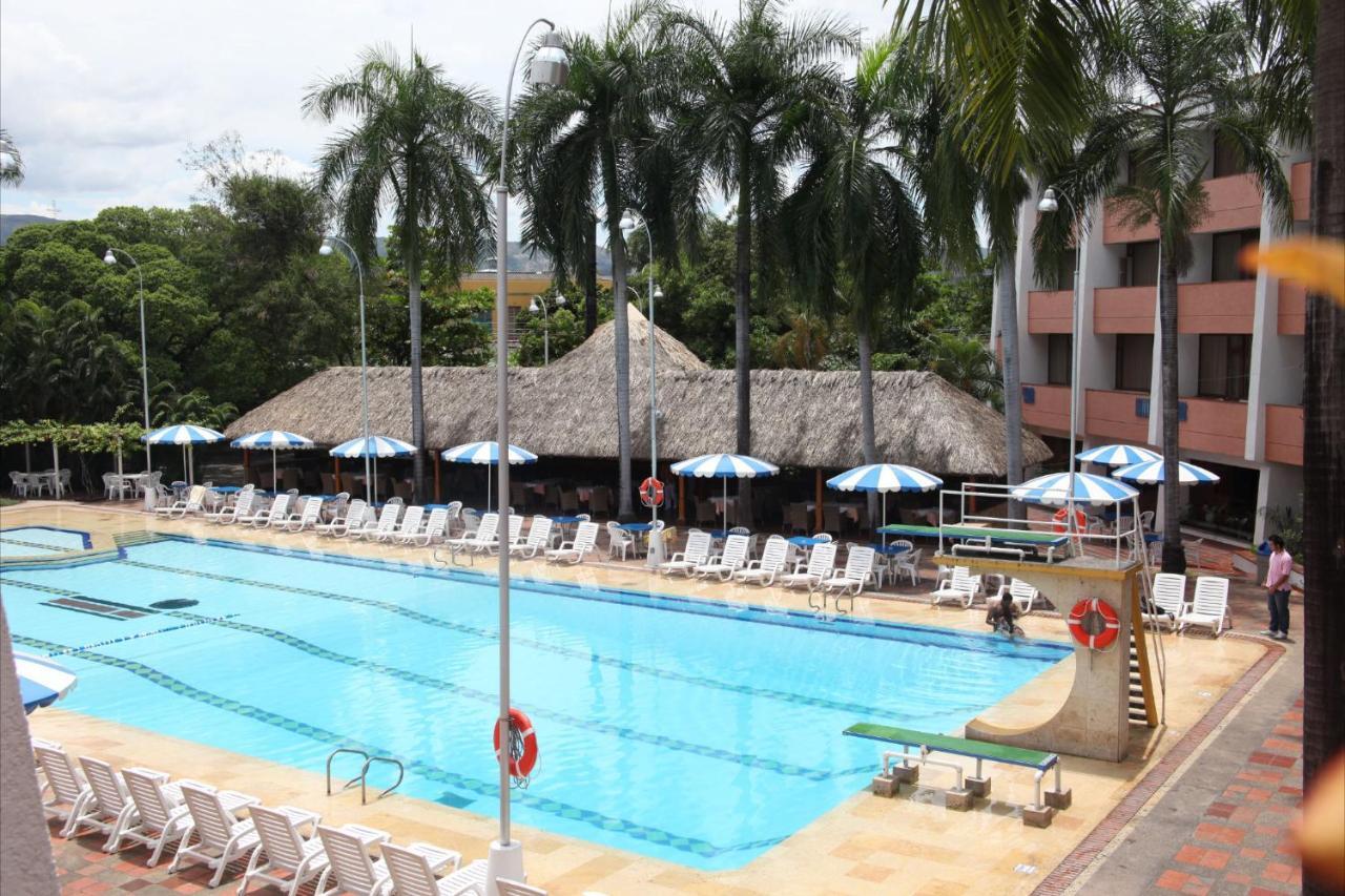 Hotel Bachue Girardot Zewnętrze zdjęcie