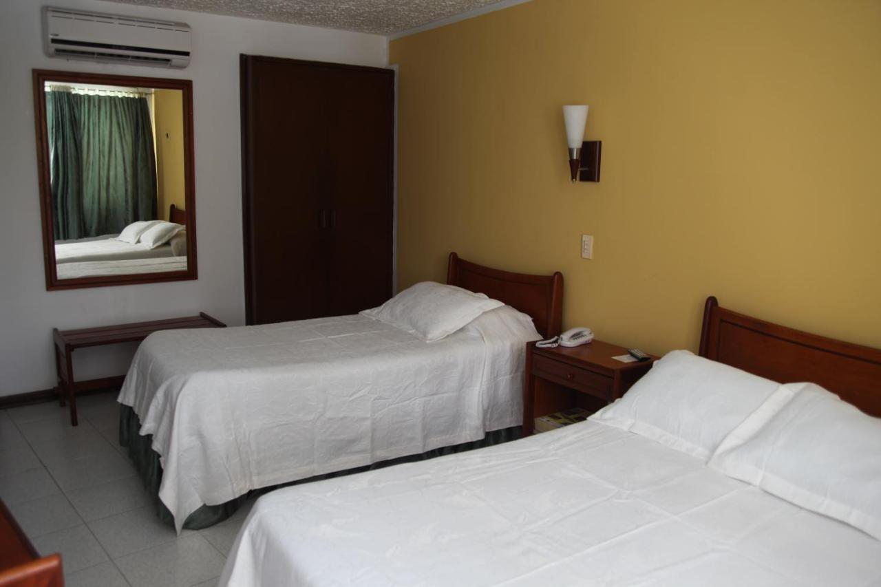 Hotel Bachue Girardot Zewnętrze zdjęcie