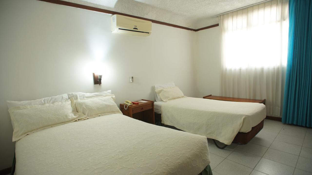 Hotel Bachue Girardot Zewnętrze zdjęcie