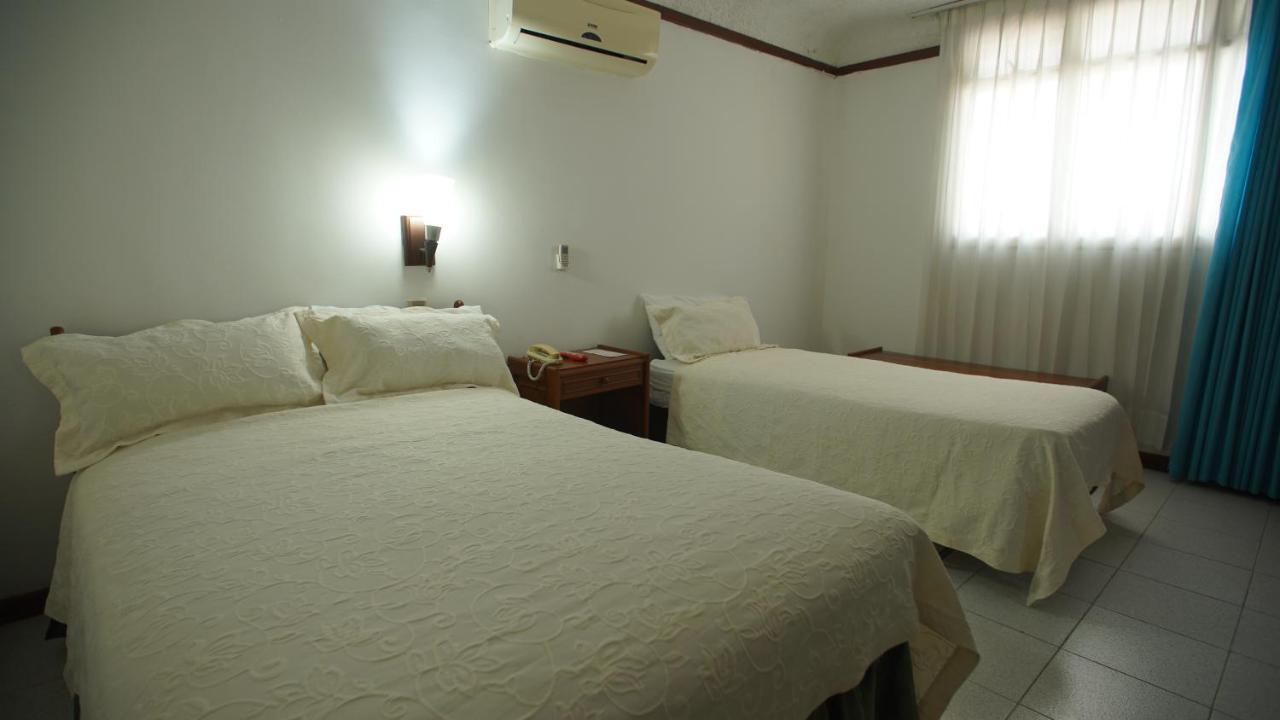 Hotel Bachue Girardot Zewnętrze zdjęcie