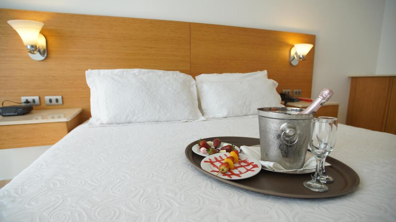 Hotel Bachue Girardot Zewnętrze zdjęcie