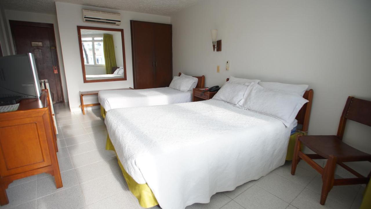 Hotel Bachue Girardot Zewnętrze zdjęcie