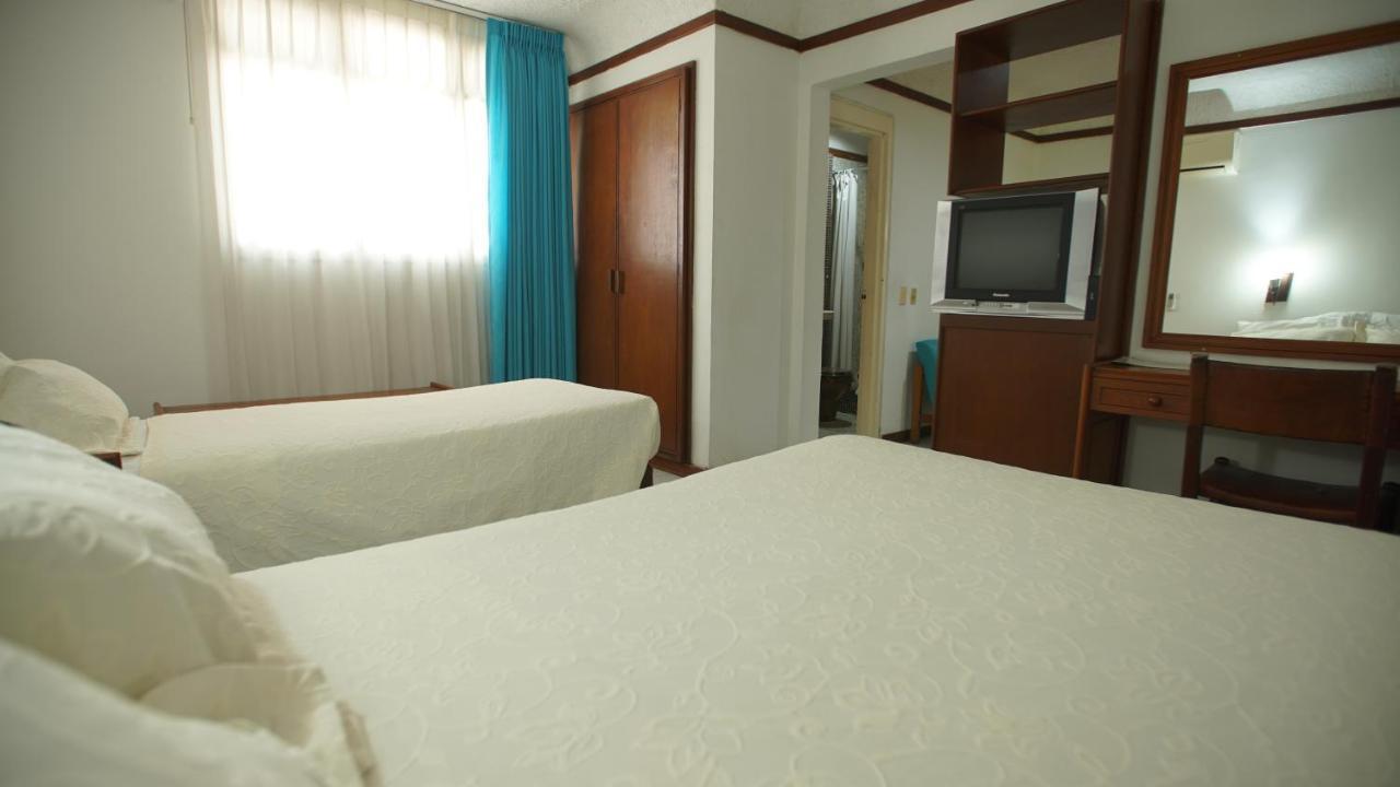 Hotel Bachue Girardot Zewnętrze zdjęcie