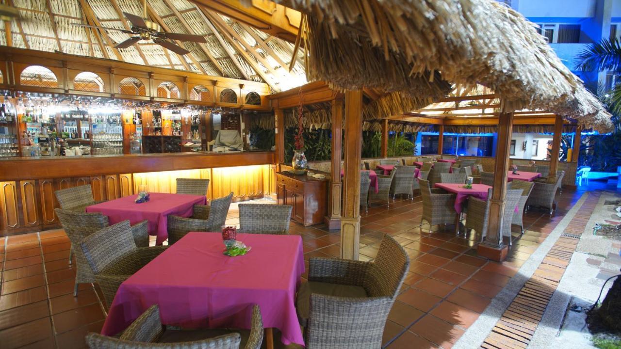 Hotel Bachue Girardot Zewnętrze zdjęcie